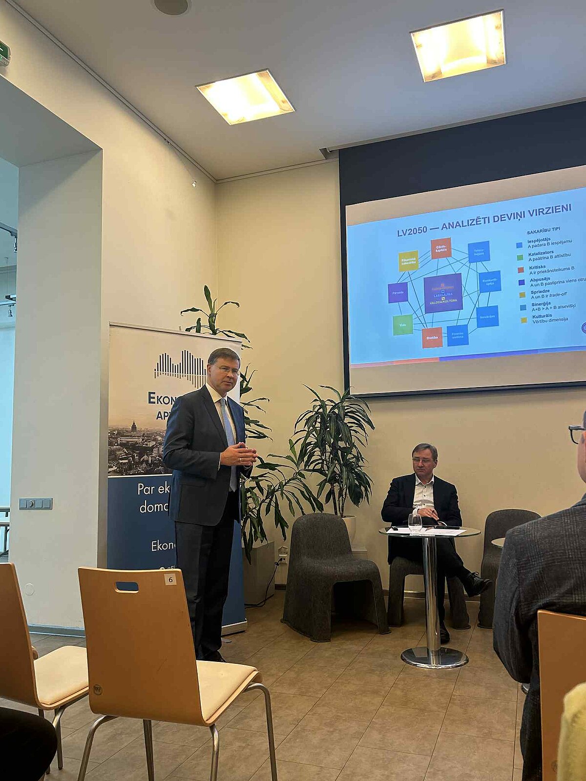 Foto: Ekonomistu apvienība.